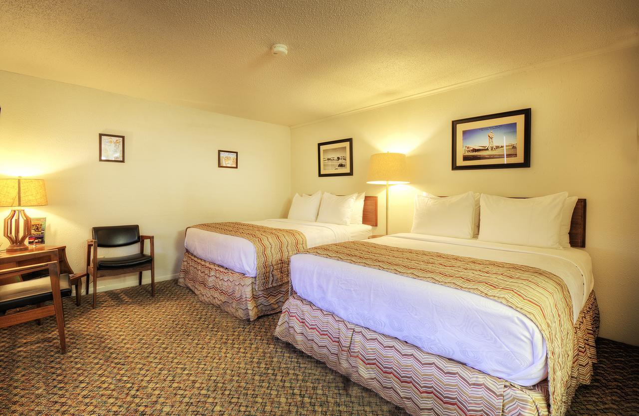 Roadrunner Lodge Motel トゥクムカリ エクステリア 写真