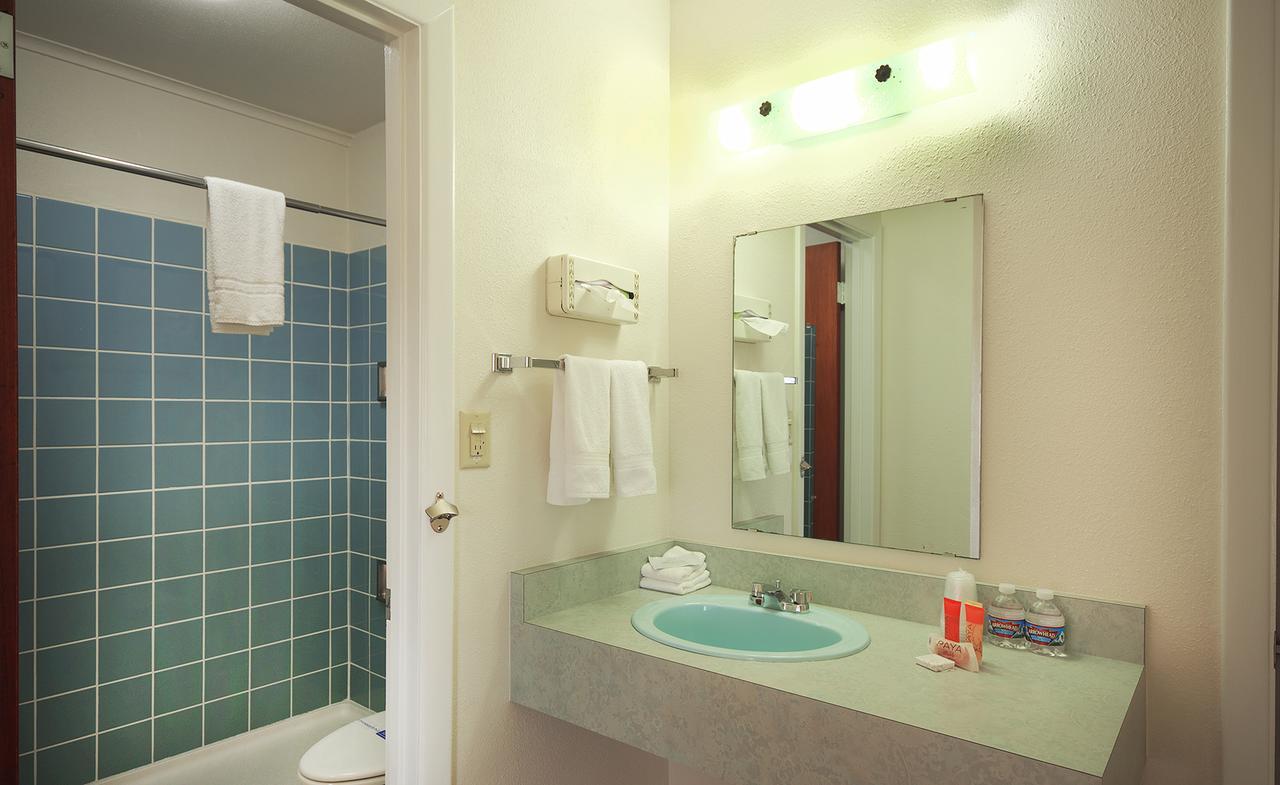 Roadrunner Lodge Motel トゥクムカリ エクステリア 写真