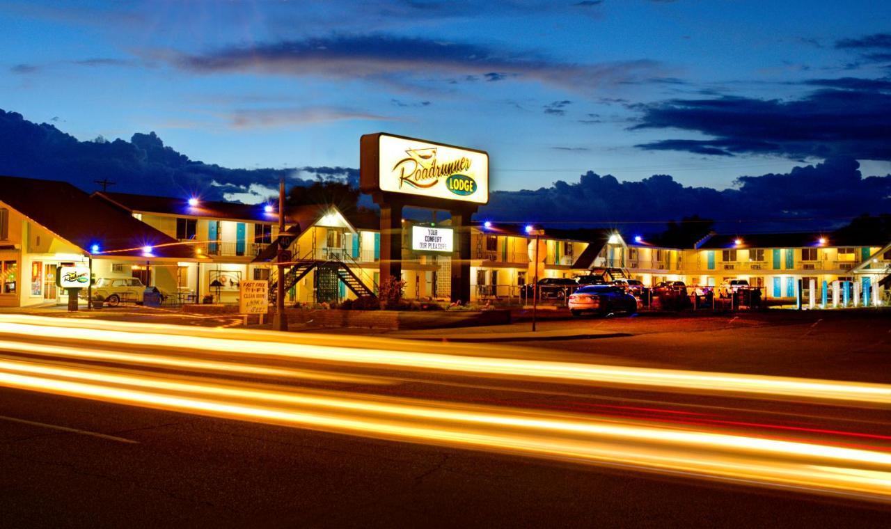 Roadrunner Lodge Motel トゥクムカリ エクステリア 写真
