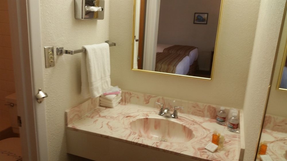 Roadrunner Lodge Motel トゥクムカリ エクステリア 写真