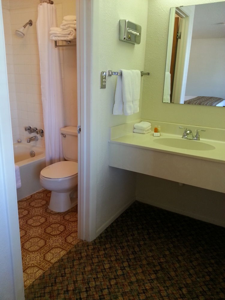 Roadrunner Lodge Motel トゥクムカリ エクステリア 写真