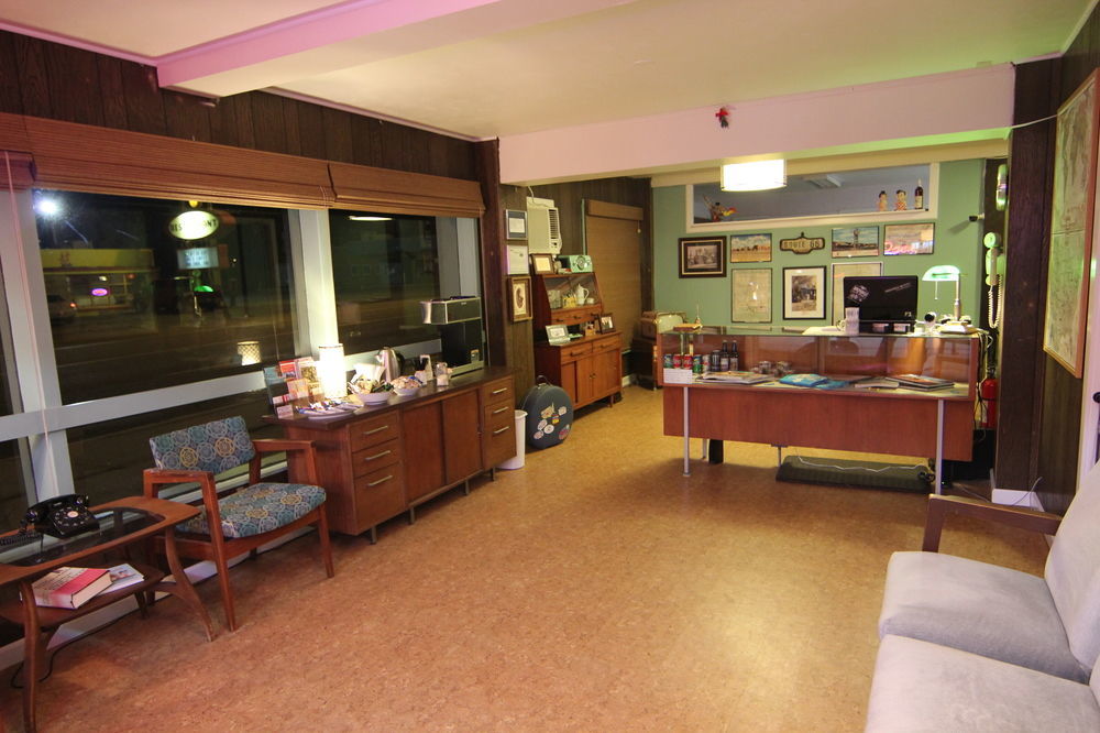 Roadrunner Lodge Motel トゥクムカリ エクステリア 写真